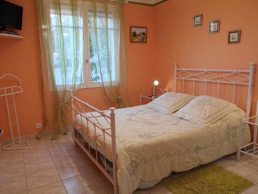 Les Tilleuls B&B Orange  Room photo